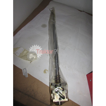 Hriadeľ volantu s maticou URSUS C-355/360 - 95 3595.251