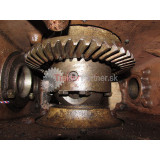 Teleso diferencionálu [starší kus, bez kola a postorka]